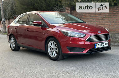 Седан Ford Focus 2015 в Киеве