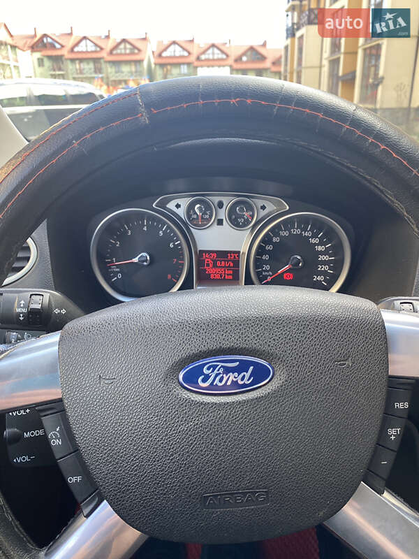 Хетчбек Ford Focus 2008 в Чернівцях