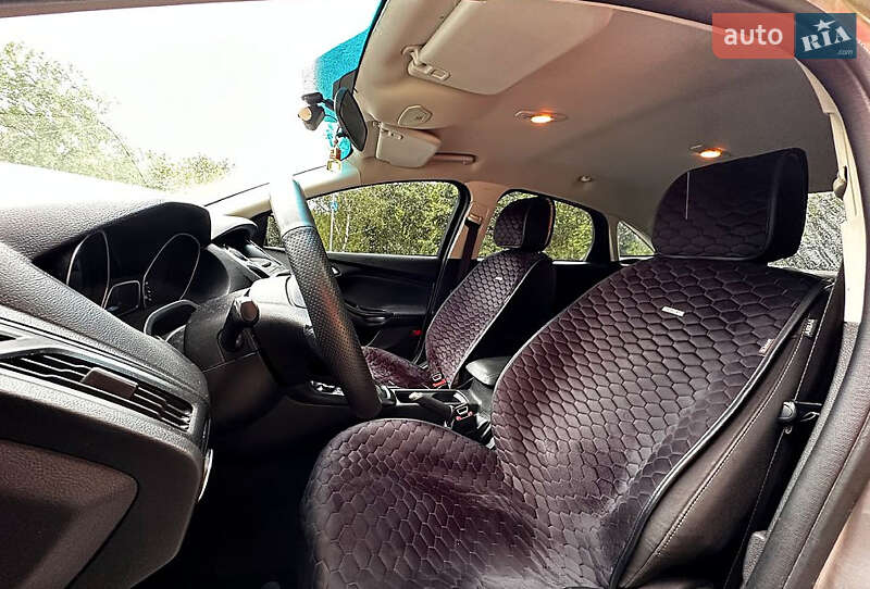 Седан Ford Focus 2017 в Львові
