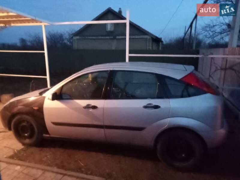 Хэтчбек Ford Focus 1998 в Беляевке