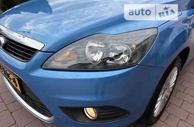 Хэтчбек Ford Focus 2010 в Стрые