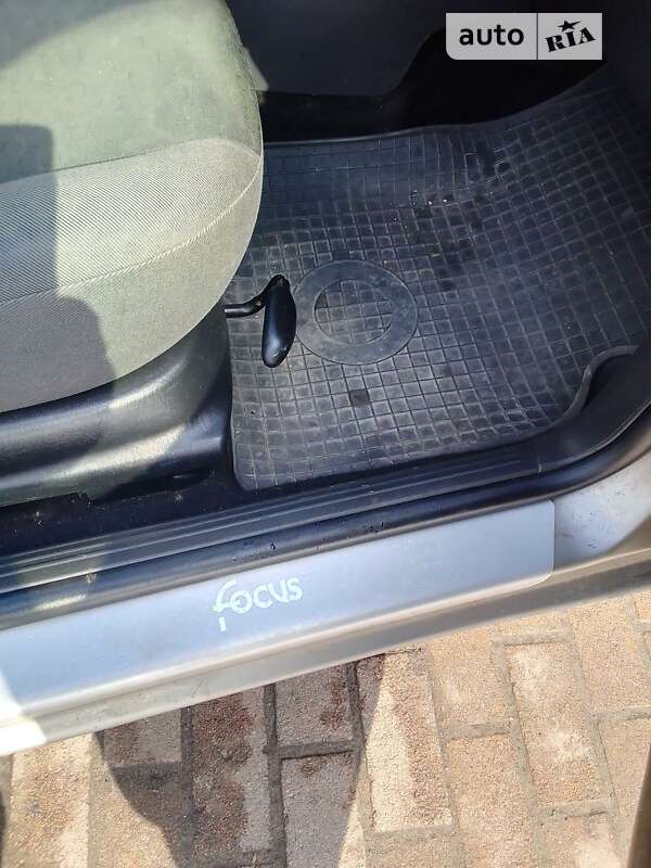 Седан Ford Focus 2003 в Житомирі фото 7 Седан Ford Focus 2003 в Житомирі
