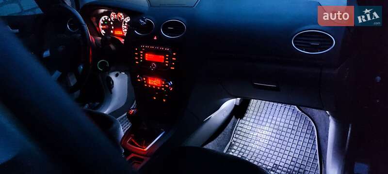 Седан Ford Focus 2007 в Горишних Плавнях