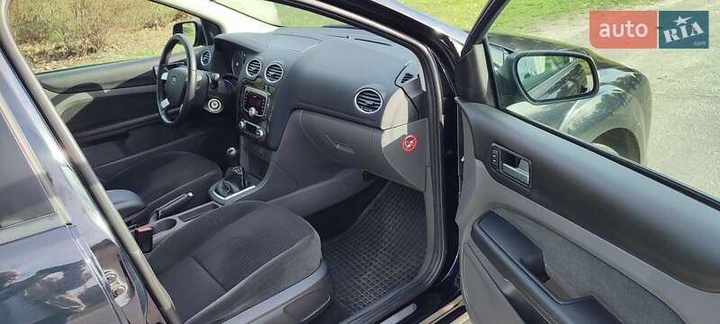 Седан Ford Focus 2007 в Горишних Плавнях