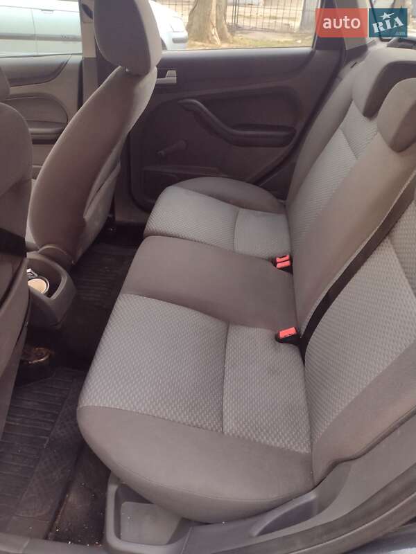 Универсал Ford Focus 2006 в Харькове фото 10 Универсал Ford Focus 2006 в Харькове