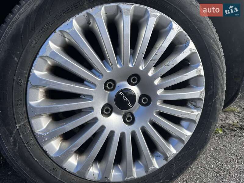 Универсал Ford Focus 2008 в Новоархангельске фото 11 Универсал Ford Focus 2008 в Новоархангельске