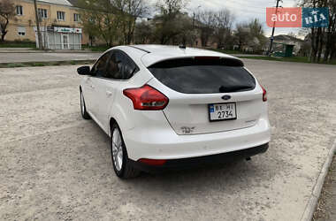 Хэтчбек Ford Focus 2016 в 