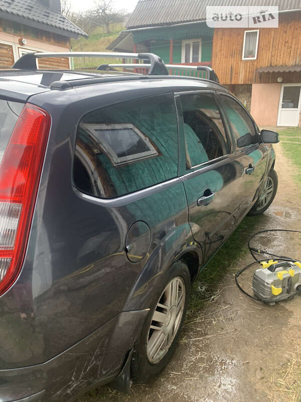 Универсал Ford Focus 2007 в Надворной