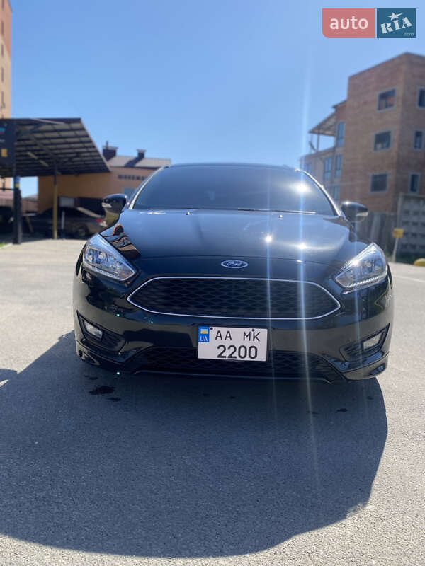 Хэтчбек Ford Focus 2015 в Каменец-Подольском