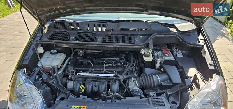 Хэтчбек Ford Focus 2006 в Мукачево