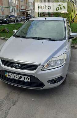 Хэтчбек Ford Focus 2010 в Тернополе