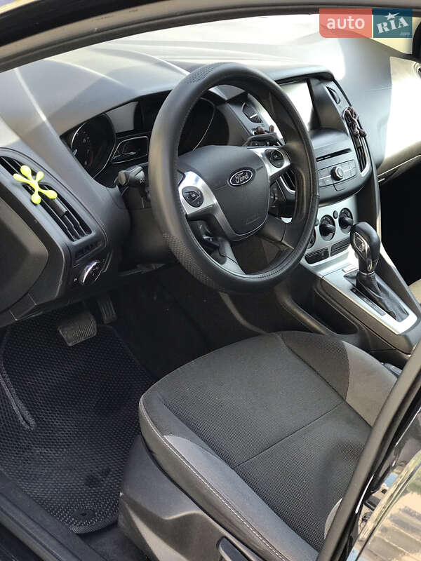 Седан Ford Focus 2012 в Луцке