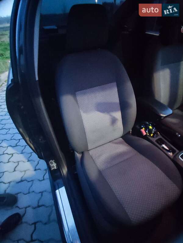 Седан Ford Focus 2006 в Львові