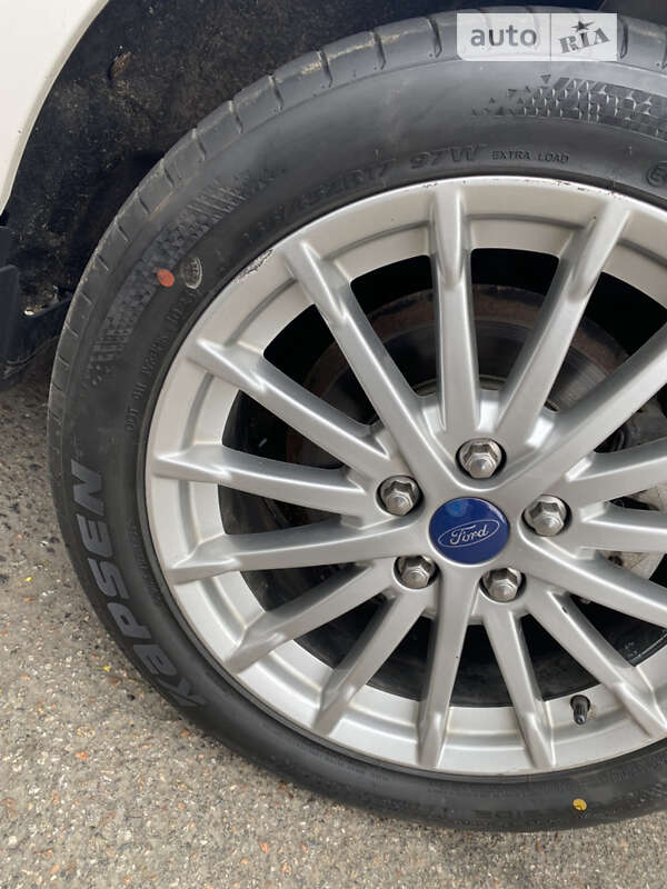 Хэтчбек Ford Focus 2012 в Николаеве