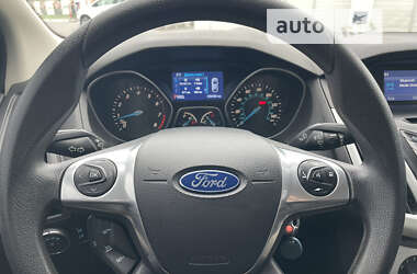 Седан Ford Focus 2014 в Прилуках