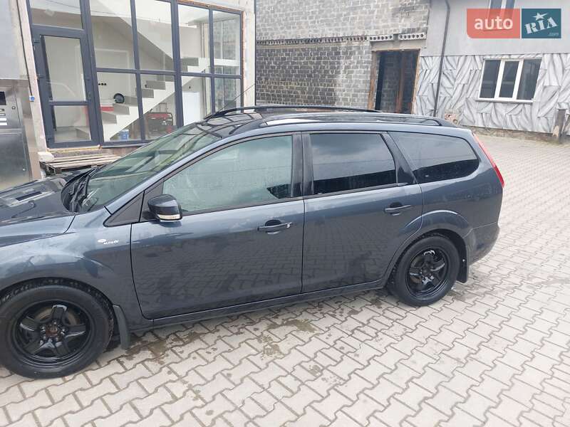 Универсал Ford Focus 2010 в Калуше