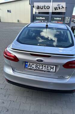 Седан Ford Focus 2015 в Луцке