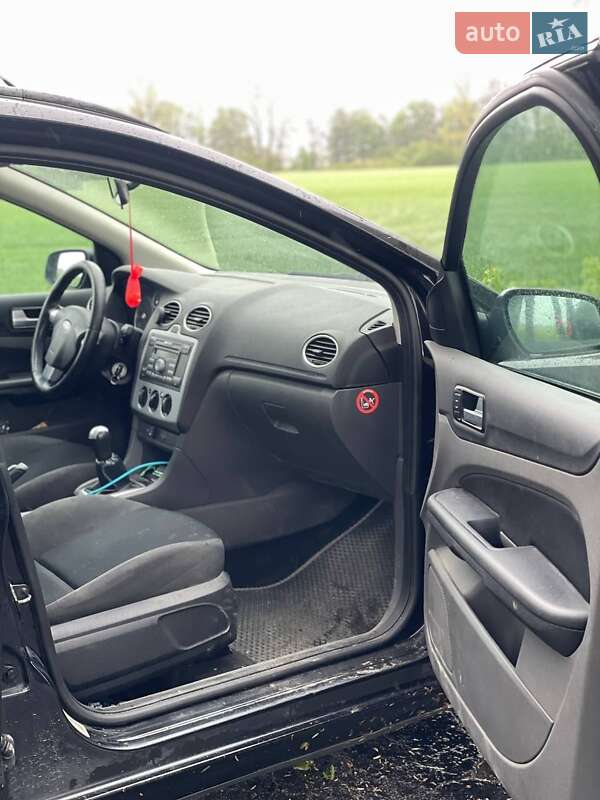 Универсал Ford Focus 2006 в Ракитном