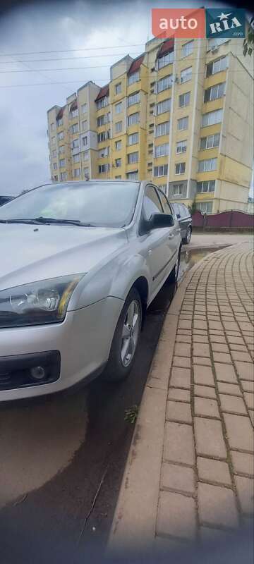Хэтчбек Ford Focus 2007 в Коломые