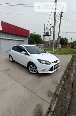 Хэтчбек Ford Focus 2013 в Синельниково