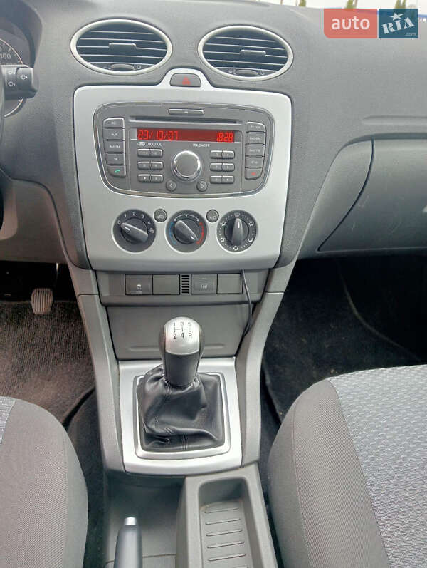 Универсал Ford Focus 2007 в Нововолынске