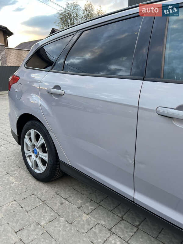Универсал Ford Focus 2011 в Ивано-Франковске