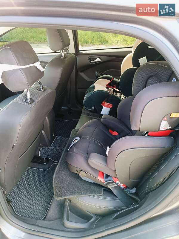 Седан Ford Focus 2011 в Николаеве