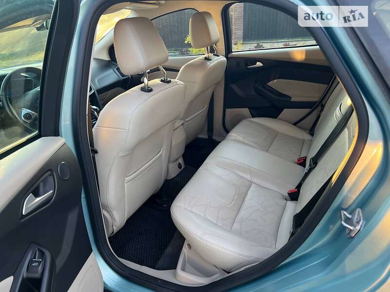 Хэтчбек Ford Focus 2011 в Ивано-Франковске