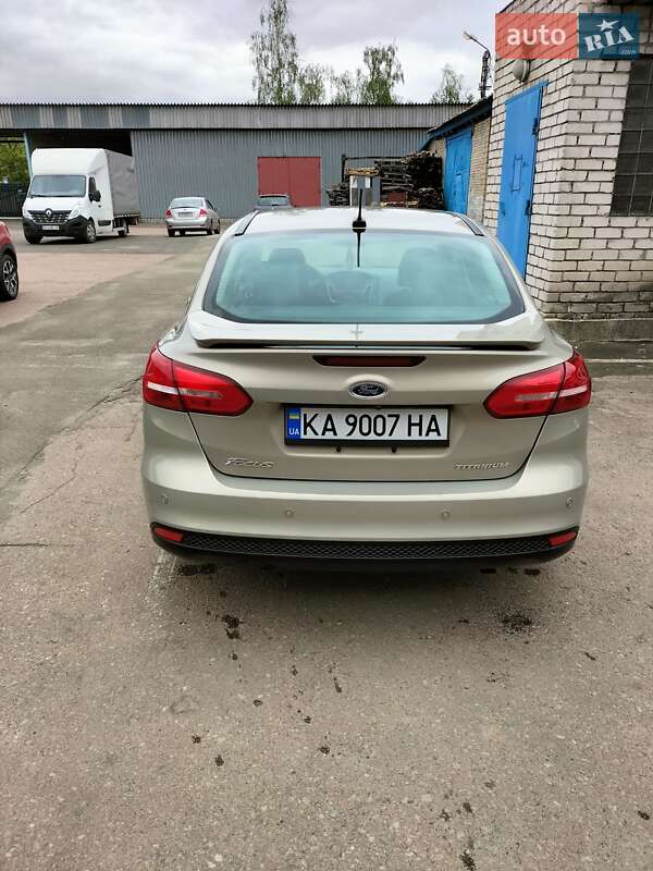 Седан Ford Focus 2016 в Киеве