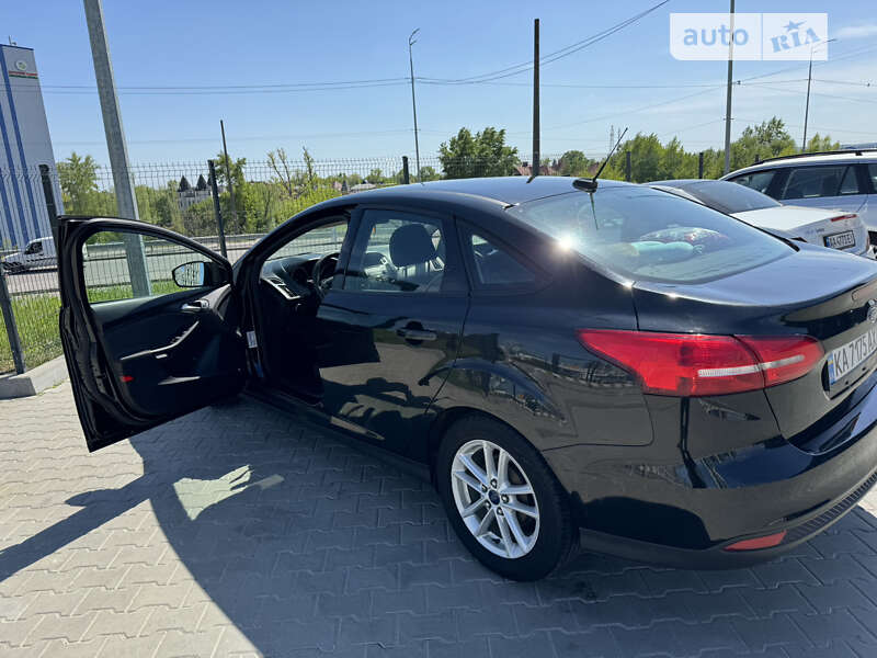 Седан Ford Focus 2015 в Києві
