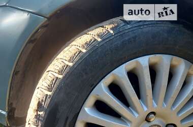 Хэтчбек Ford Focus 1998 в 