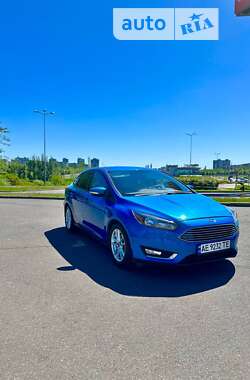 Седан Ford Focus 2015 в Кривом Роге