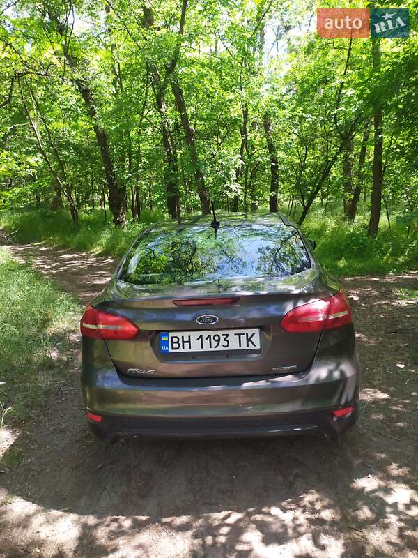 Седан Ford Focus 2015 в Запорожье