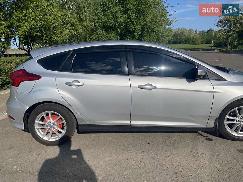 Хэтчбек Ford Focus 2014 в Южноукраинске