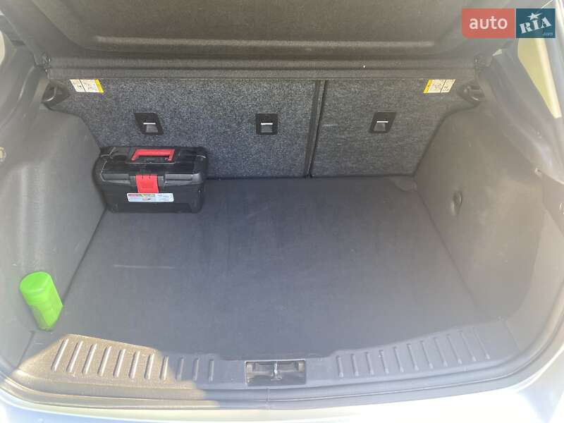 Хэтчбек Ford Focus 2014 в Южноукраинске