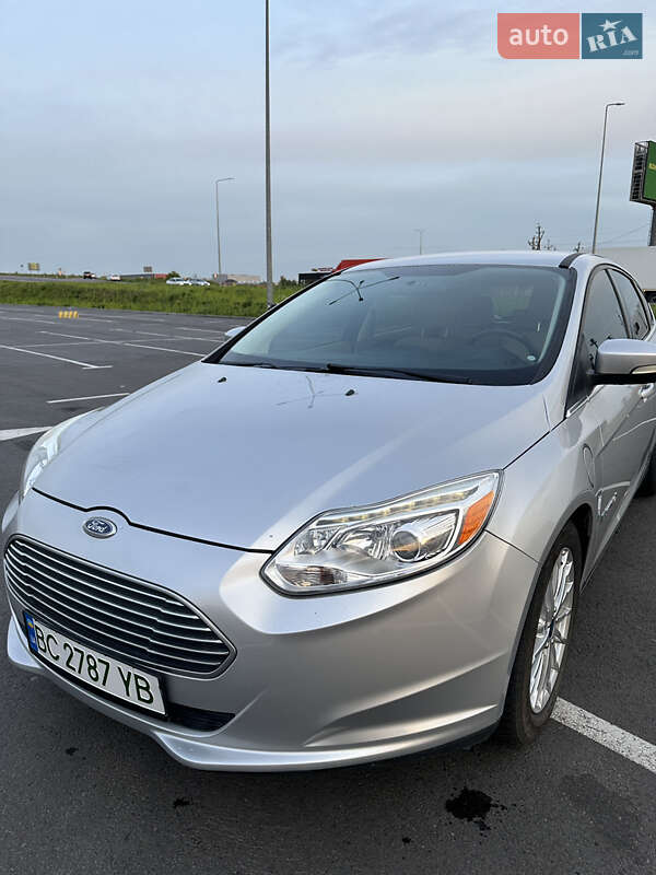 Хэтчбек Ford Focus 2012 в Львове