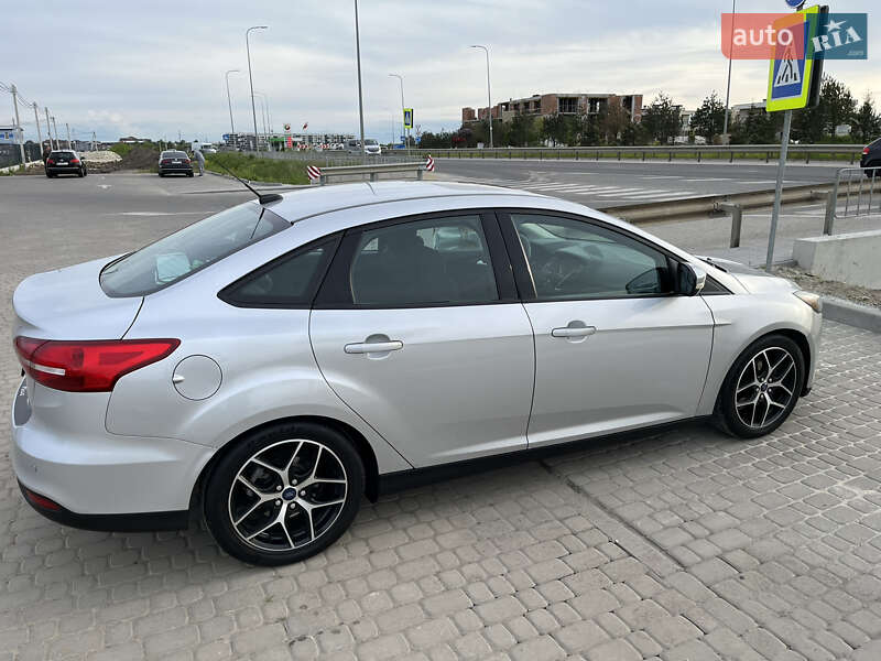 Седан Ford Focus 2017 в Львове