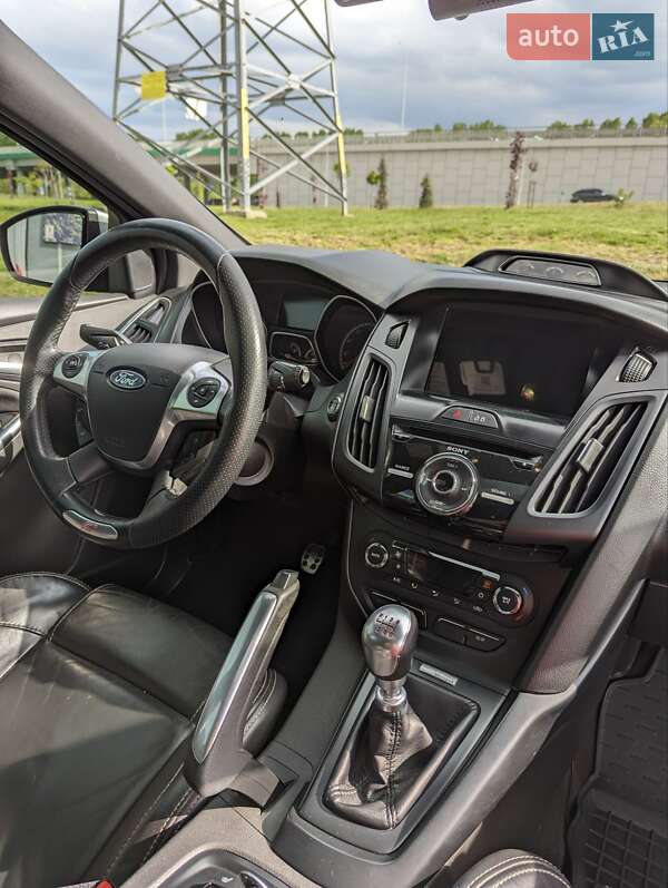 Хэтчбек Ford Focus 2013 в Измаиле