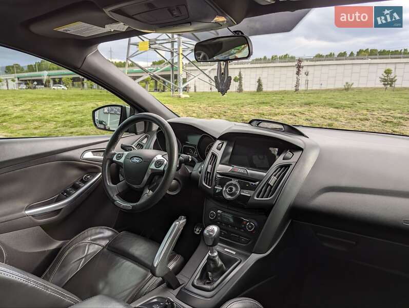 Хэтчбек Ford Focus 2013 в Измаиле