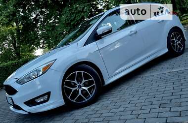 Хэтчбек Ford Focus 2015 в Черновцах