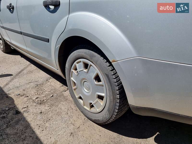 Універсал Ford Focus 2006 в Рівному