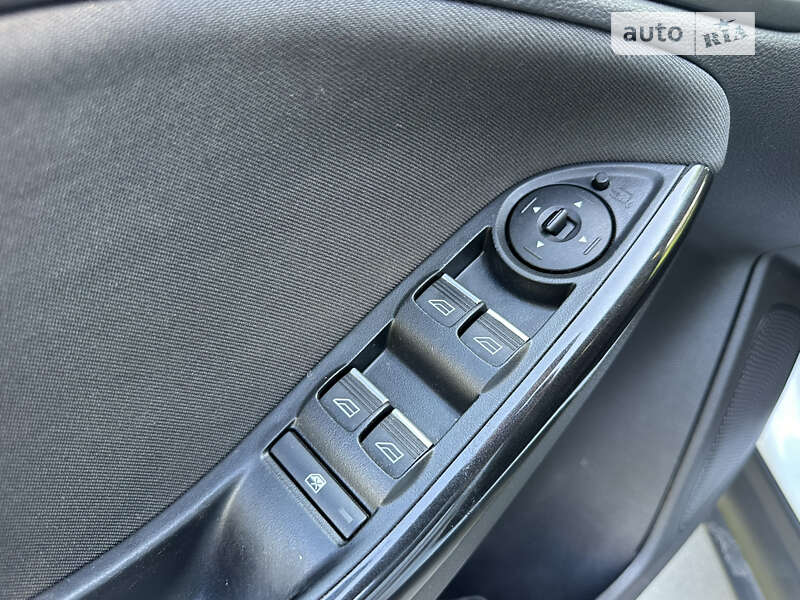 Хэтчбек Ford Focus 2015 в Виннице