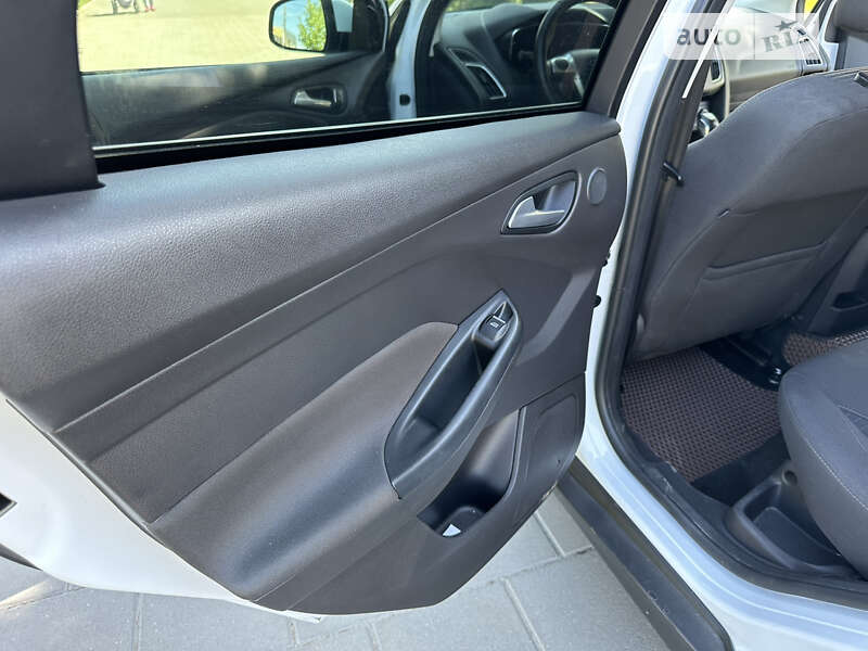 Хэтчбек Ford Focus 2015 в Виннице