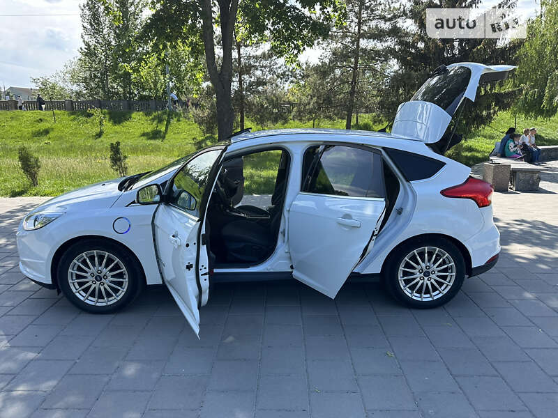 Хэтчбек Ford Focus 2015 в Виннице