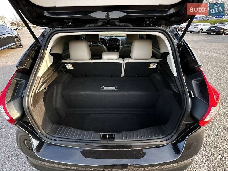 Хэтчбек Ford Focus 2012 в Кривом Роге фото 7 Хэтчбек Ford Focus 2012 в Кривом Роге