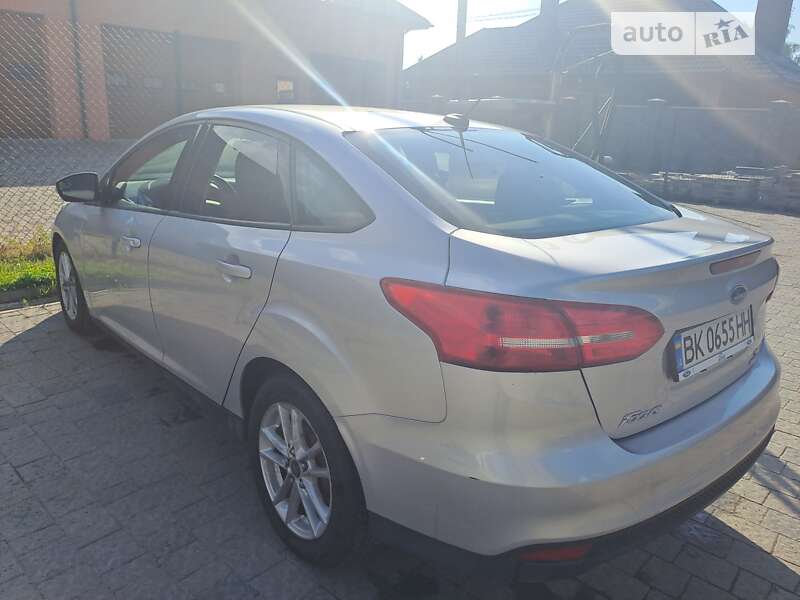 Седан Ford Focus 2016 в Ровно фото 3 Седан Ford Focus 2016 в Ровно