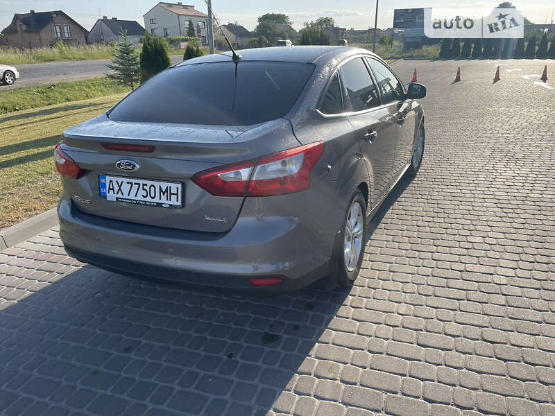 Седан Ford Focus 2012 в Львові