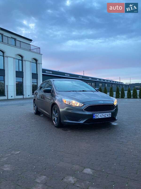 Седан Ford Focus 2015 в Буске