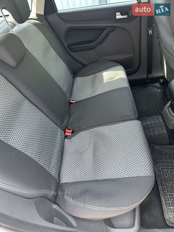 Универсал Ford Focus 2004 в Каменец-Подольском фото 21 Универсал Ford Focus 2004 в Каменец-Подольском