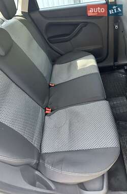 Универсал Ford Focus 2004 в 